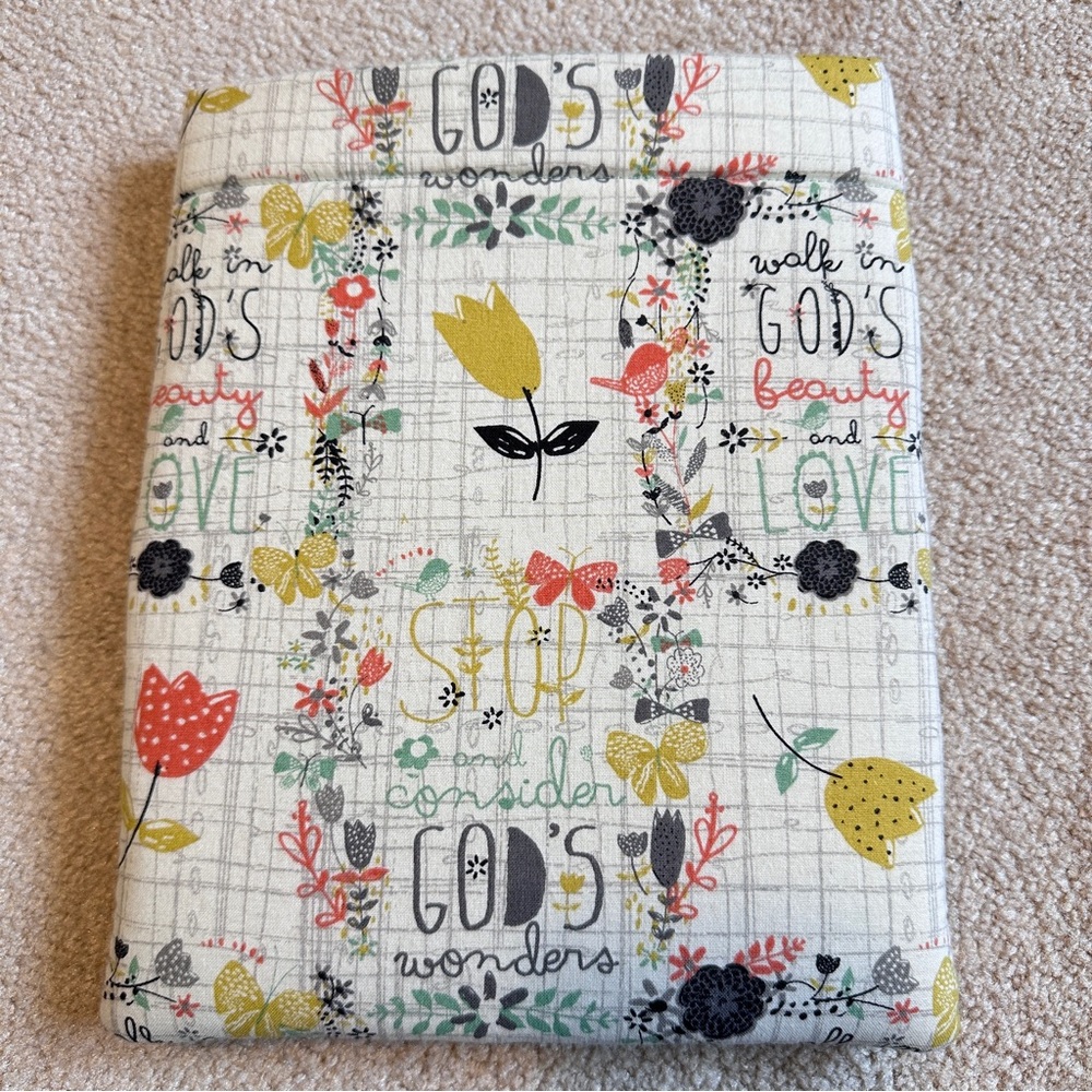 NWOT God’s Wonder Book Sleeve / bible sleeve - fits 2 books - or a book, kindle